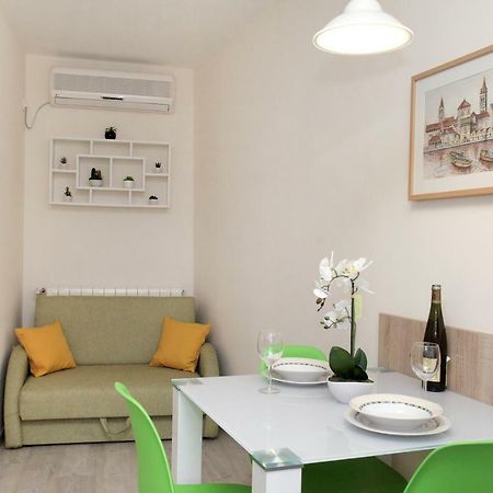 Apartments Viki Τρογκίρ Εξωτερικό φωτογραφία