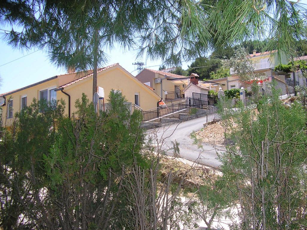 Apartments Viki Τρογκίρ Εξωτερικό φωτογραφία