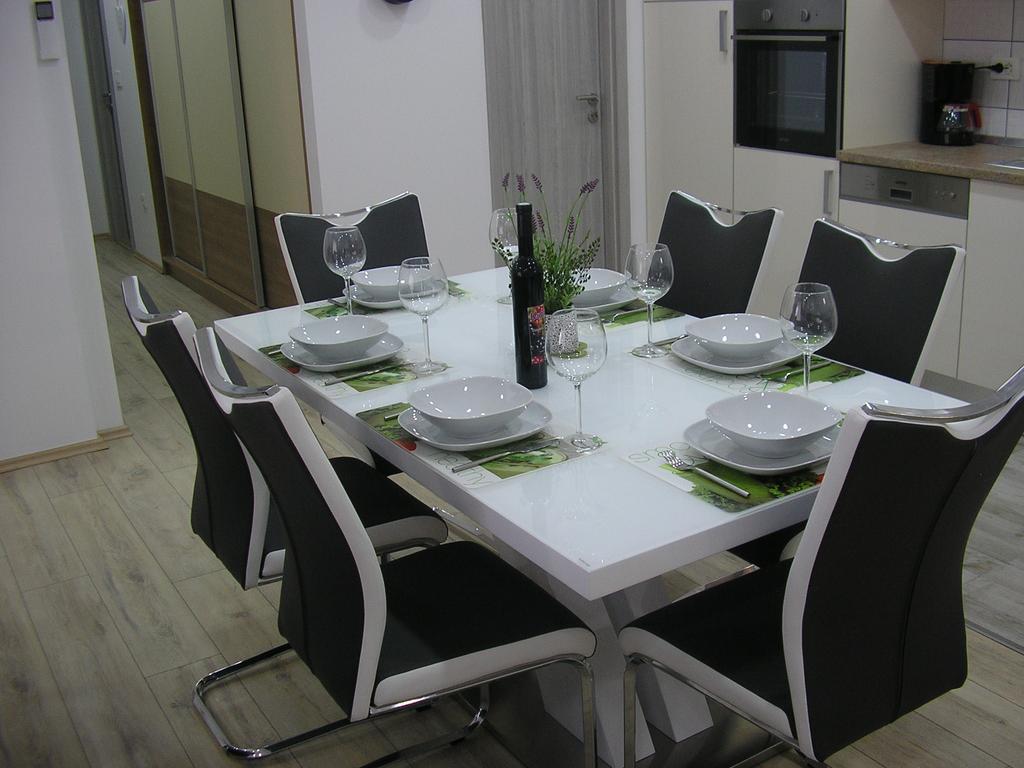 Apartments Viki Τρογκίρ Εξωτερικό φωτογραφία