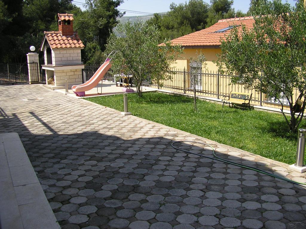 Apartments Viki Τρογκίρ Εξωτερικό φωτογραφία