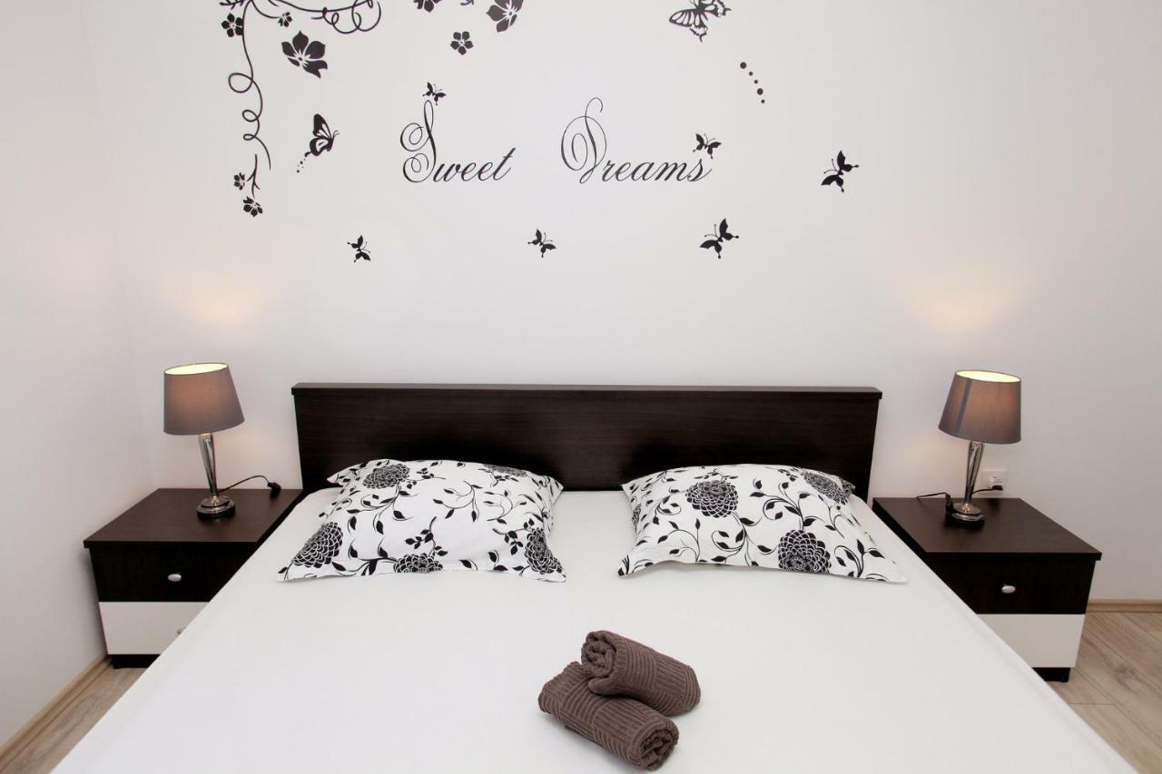 Apartments Viki Τρογκίρ Εξωτερικό φωτογραφία